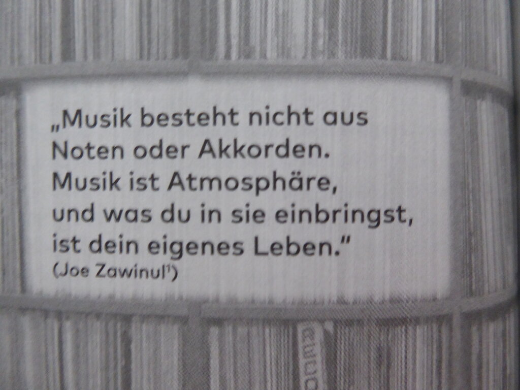 49691473un.jpg