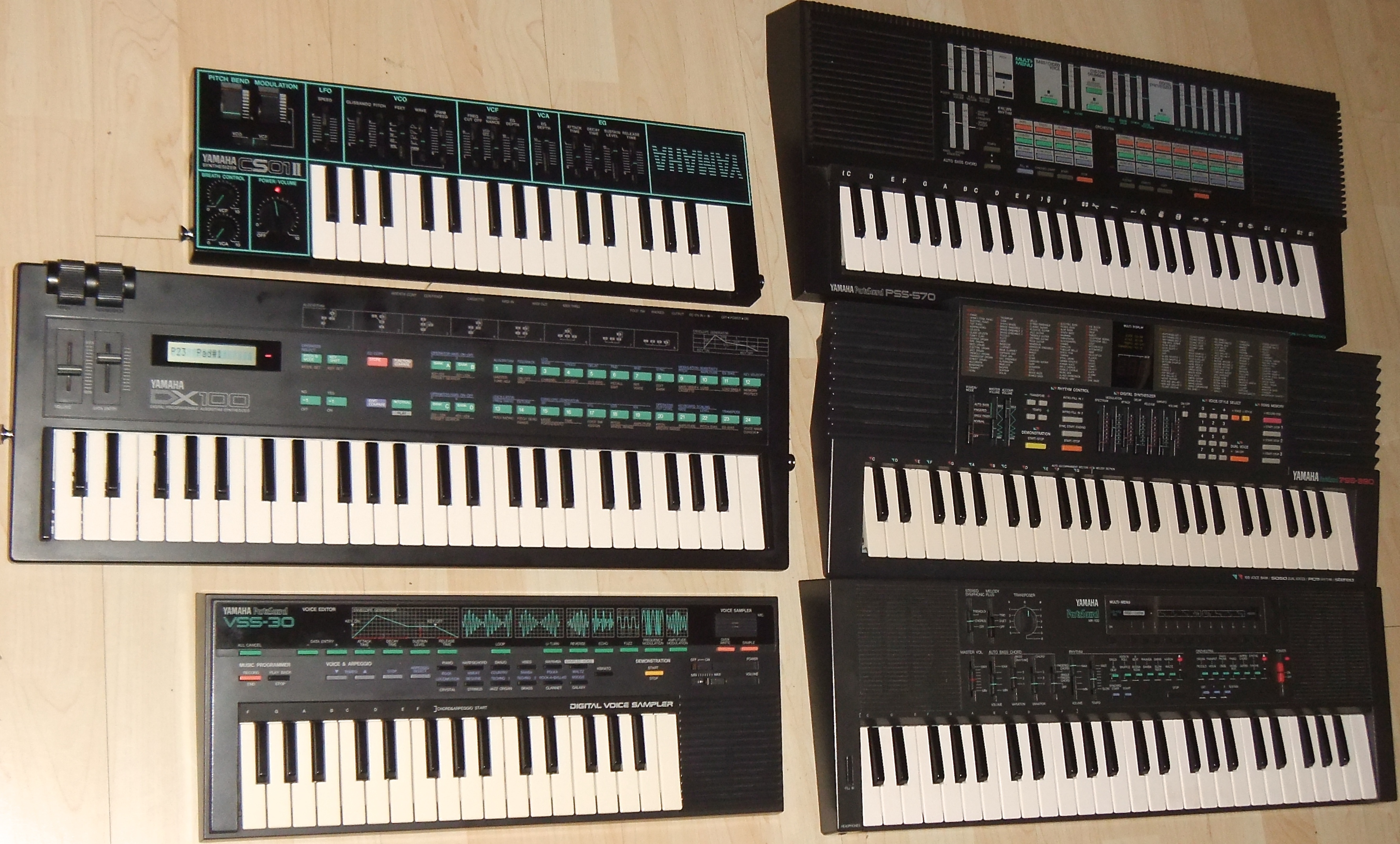 yamaha_minisynths1.JPG