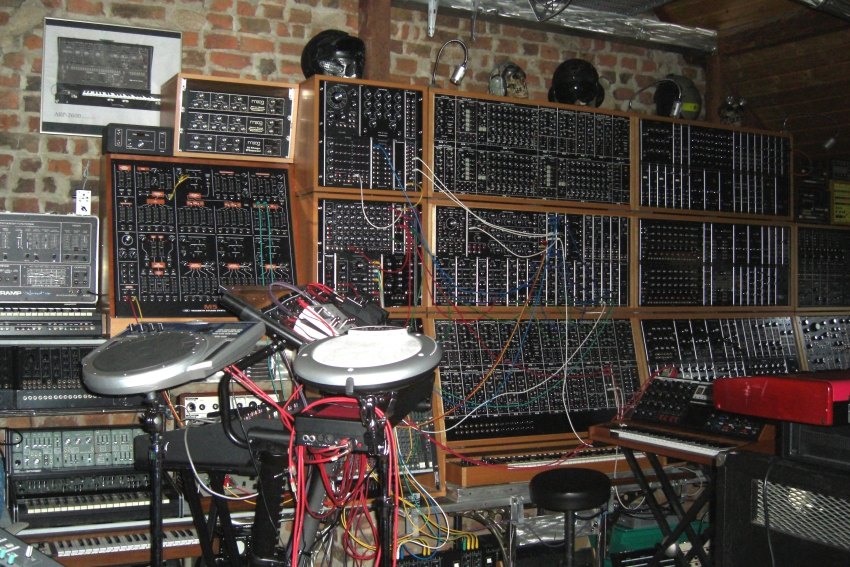 Moog-Rack2.jpg