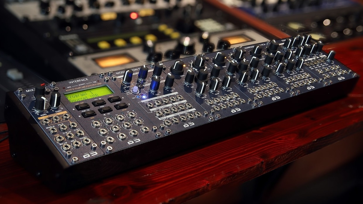www.adamsynths.com