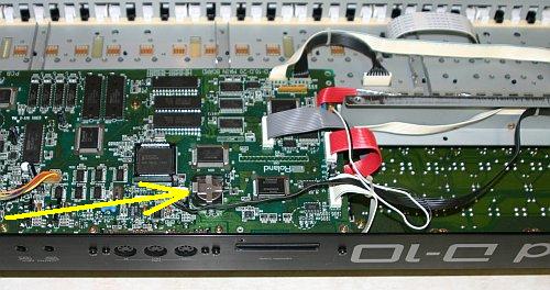 roland_d10_innards.jpg