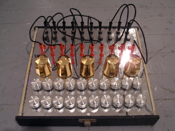 12_midicontroller800x600px.jpg