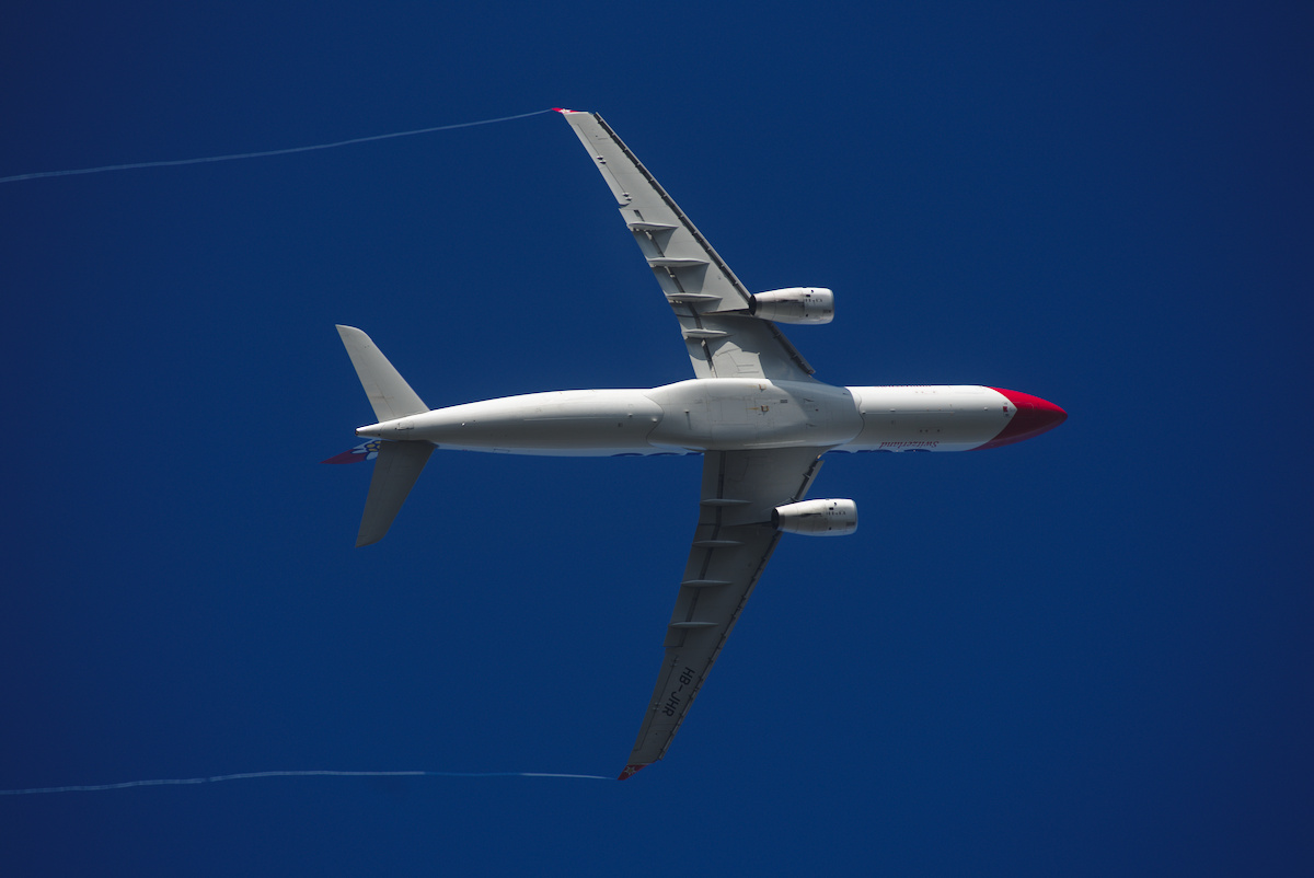 big.jet.3.jpg