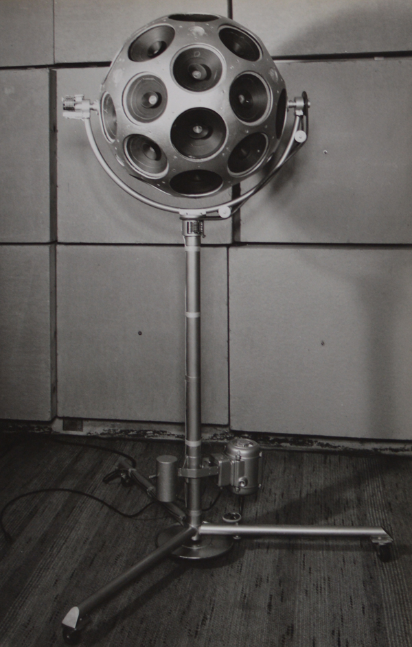 microphonesandloudspeakers.com