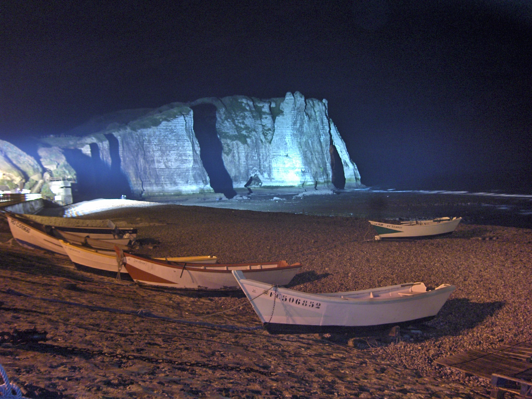 etretat_falaises_nuit.jpg