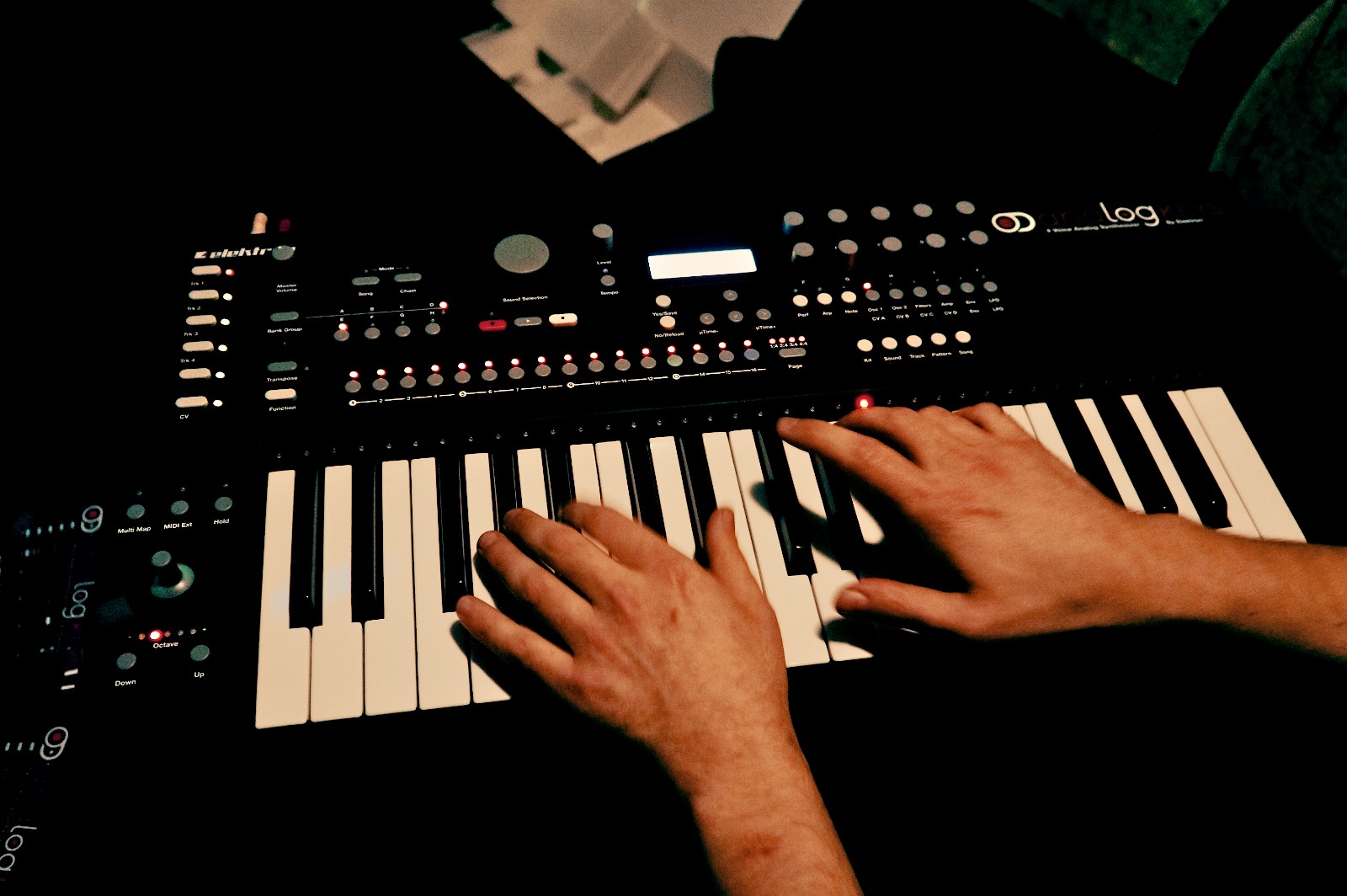 analogkeys2.jpg