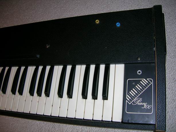 piano_300_pix_9.jpg