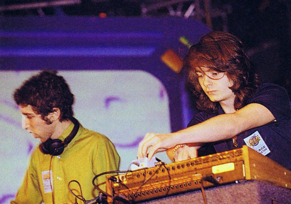 Unmasked-daft-punk-35135865-960-671.jpg