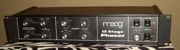 moog-music-12-stage-phaser-36457.jpg