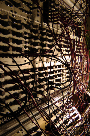 S1100004-b.jpg