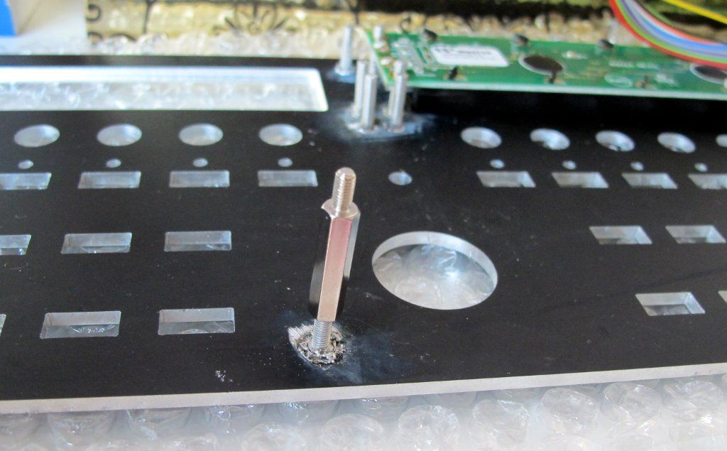 Front_Panel_Screw_03.jpg