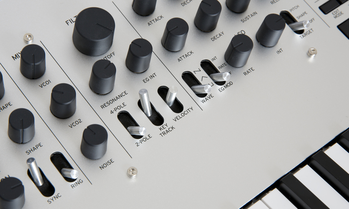 csm_Korg_minilogue_22_Detail_Quer_ddf1832f9b.jpg