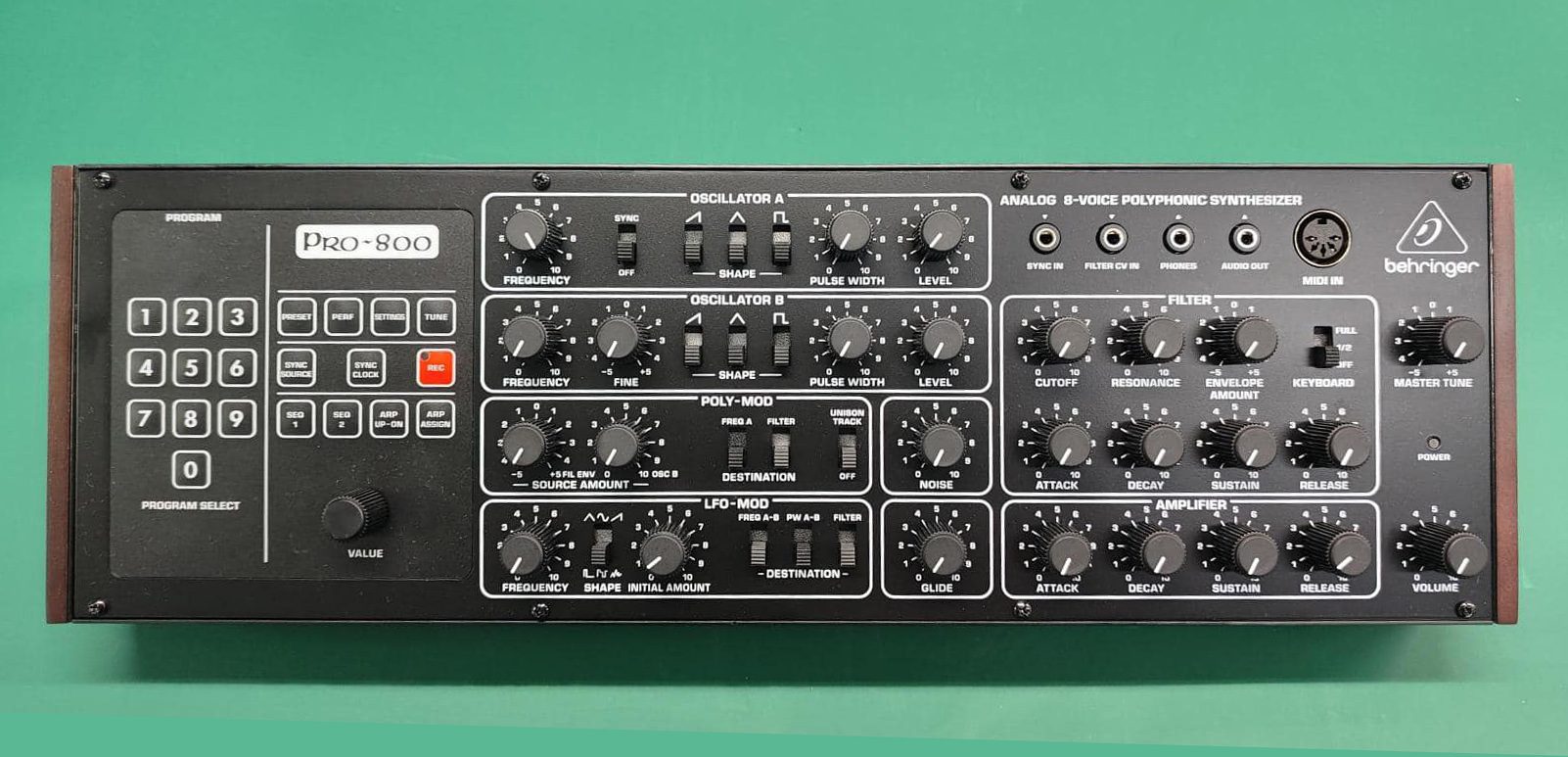 behringer-pro-800-auslieferung-1.jpg