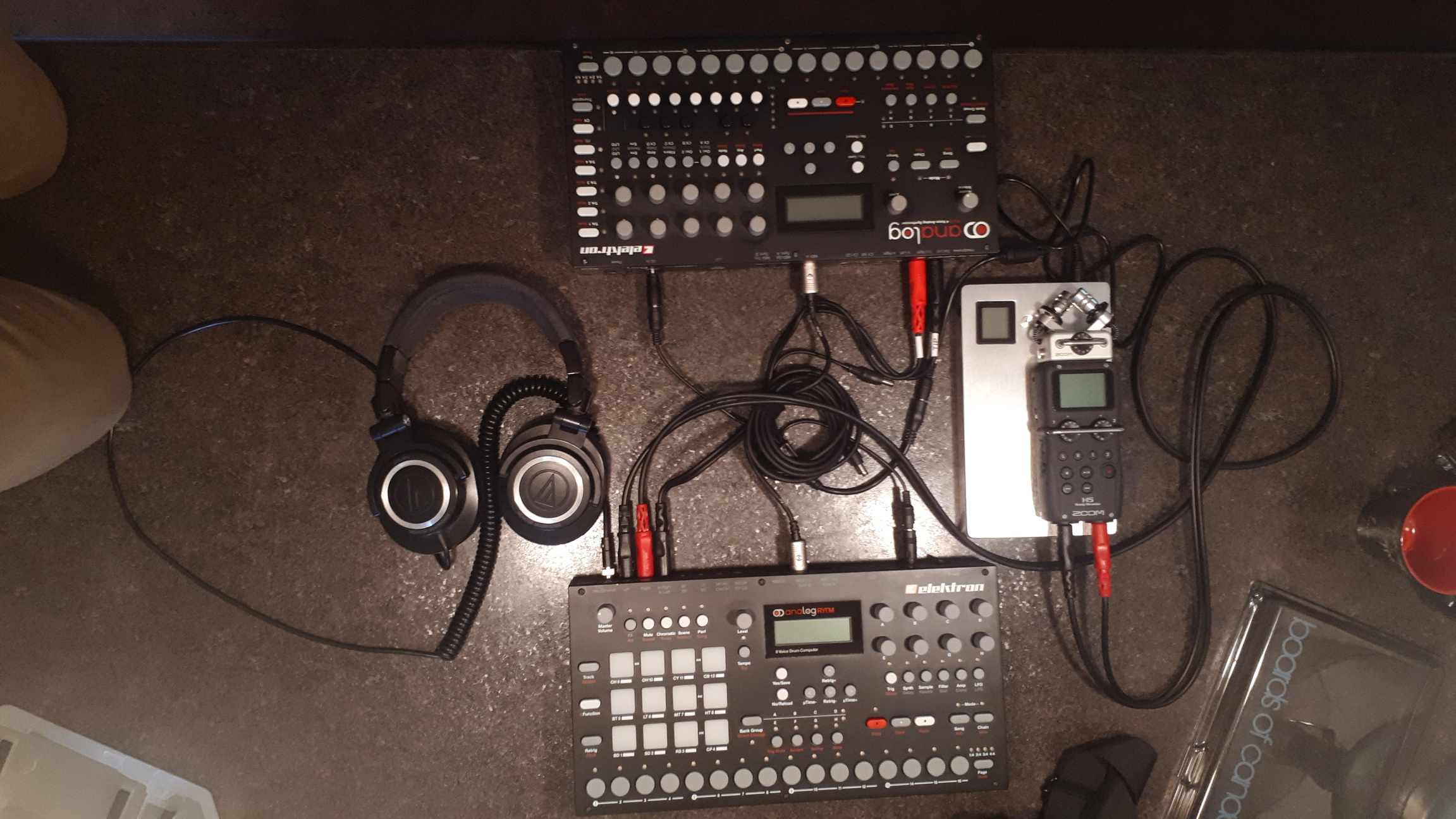 www.elektronauts.com