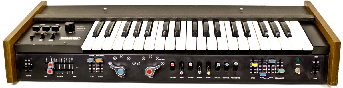 korg_minikorg_700s_alt_lg.jpg