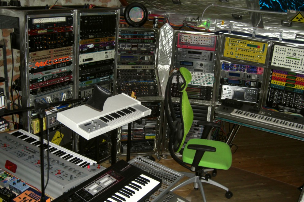 Studio2010-11.jpg