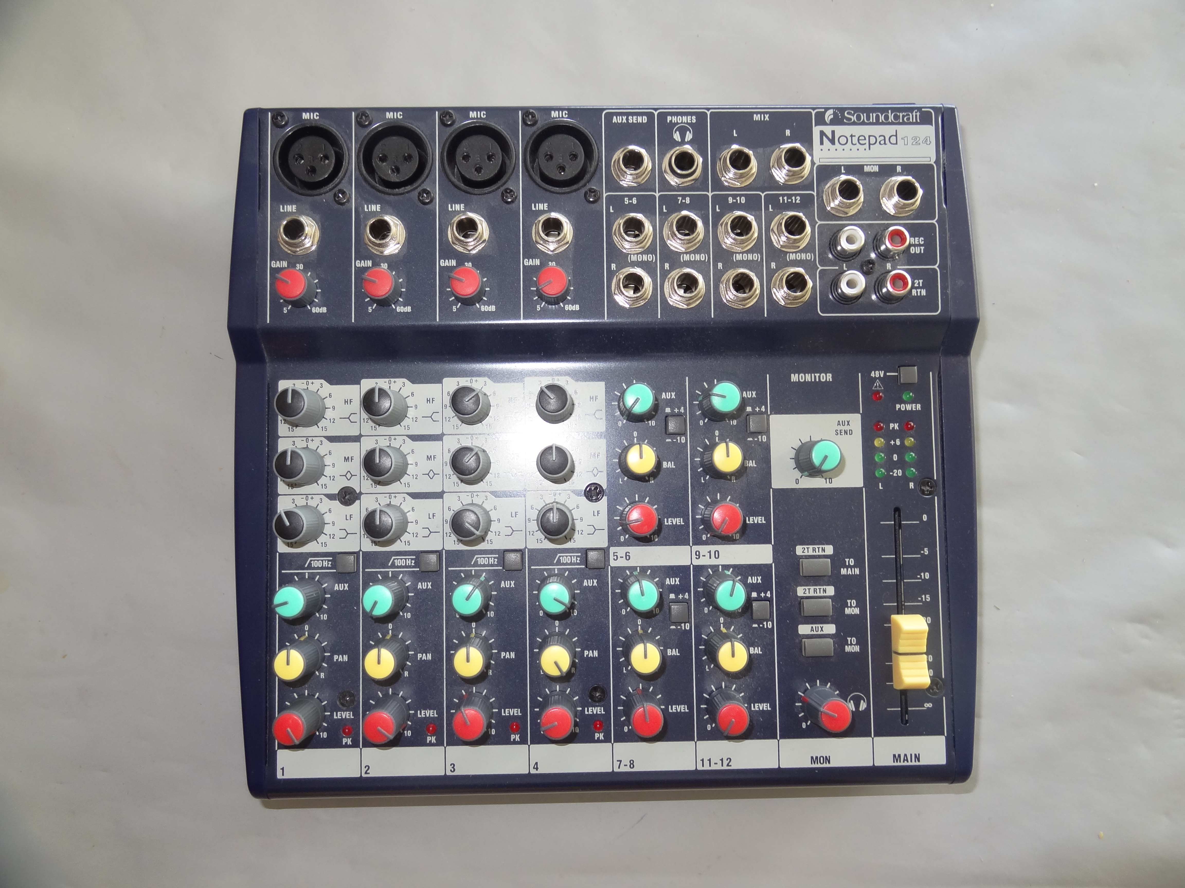 soundcraft-notepad-124-443269.jpg