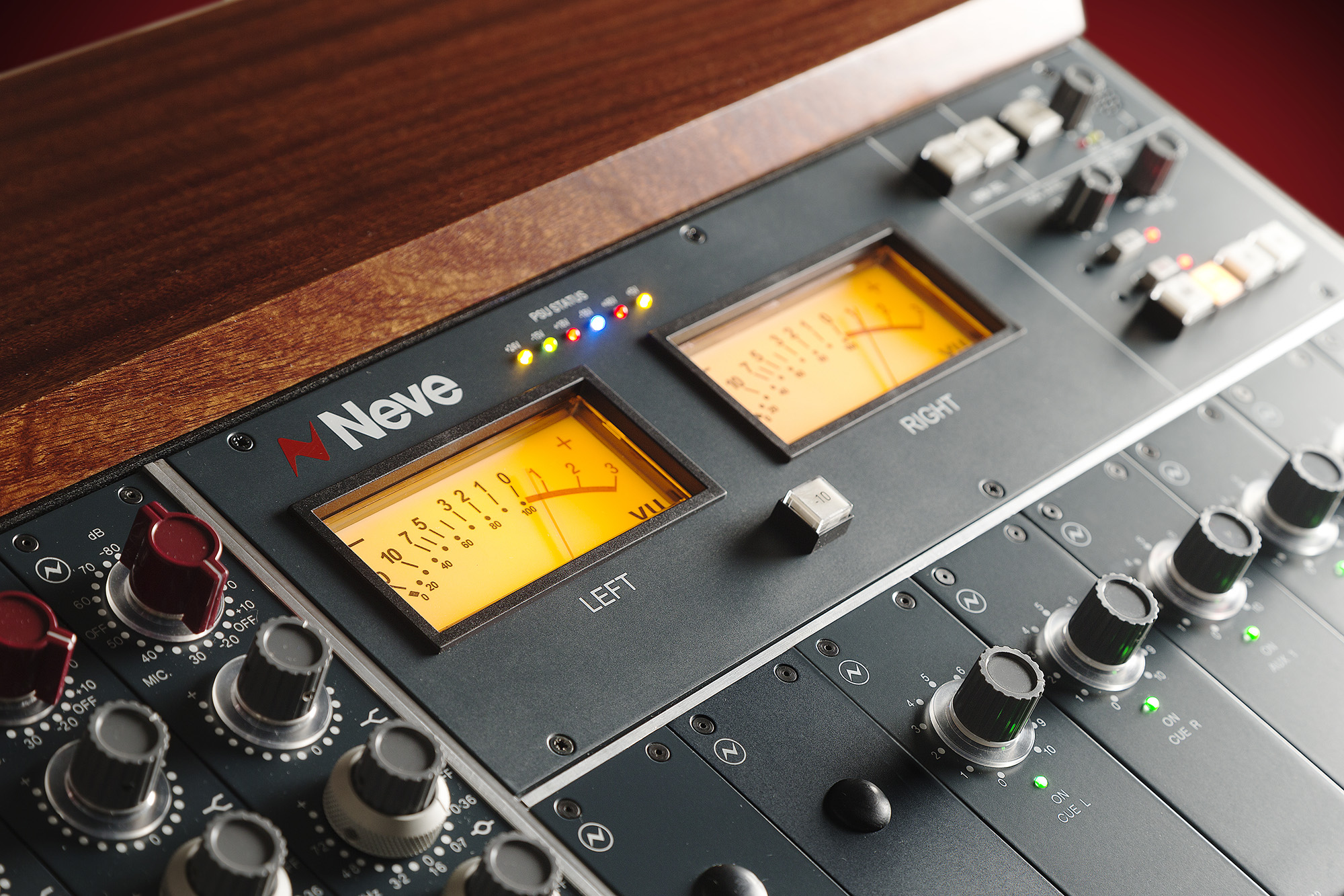 www.ams-neve.com