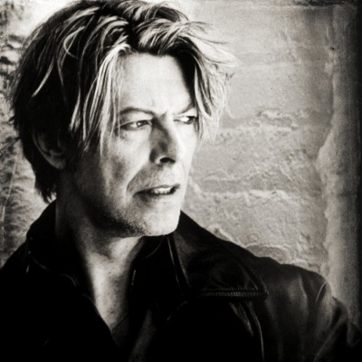 David-Bowie-00s-david-bowie-37030347-900-900-400x400.jpg