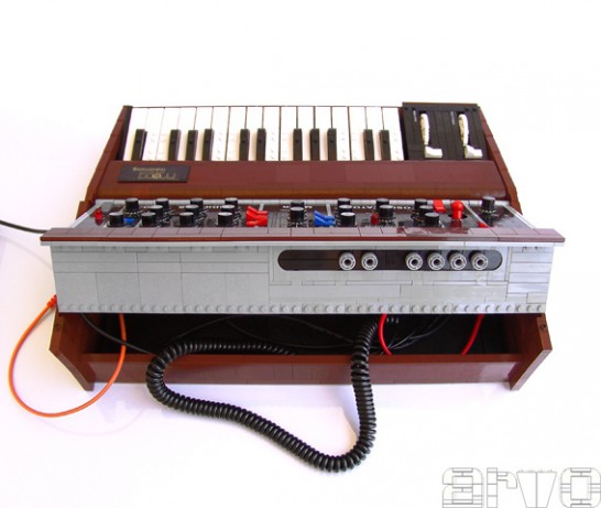 lego-synthesizer-546x461.jpg