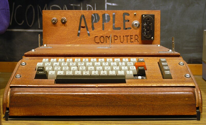 800px-Apple_I_Computer.jpg