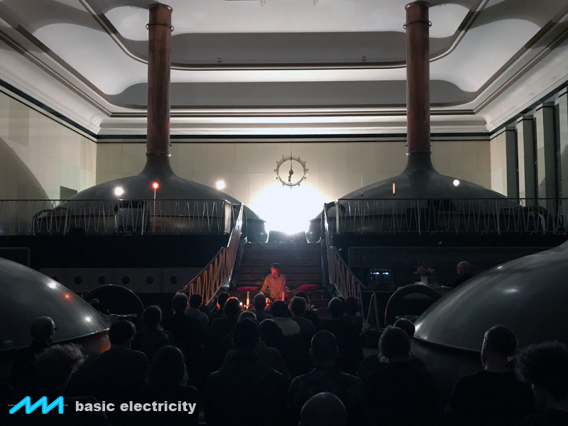 basic-electricity_michael-vorfeld.jpg