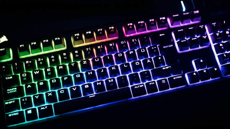 Corsair-STRAFE-Gaming-RGB-Tastatur-im-Test-16-800x450.jpg