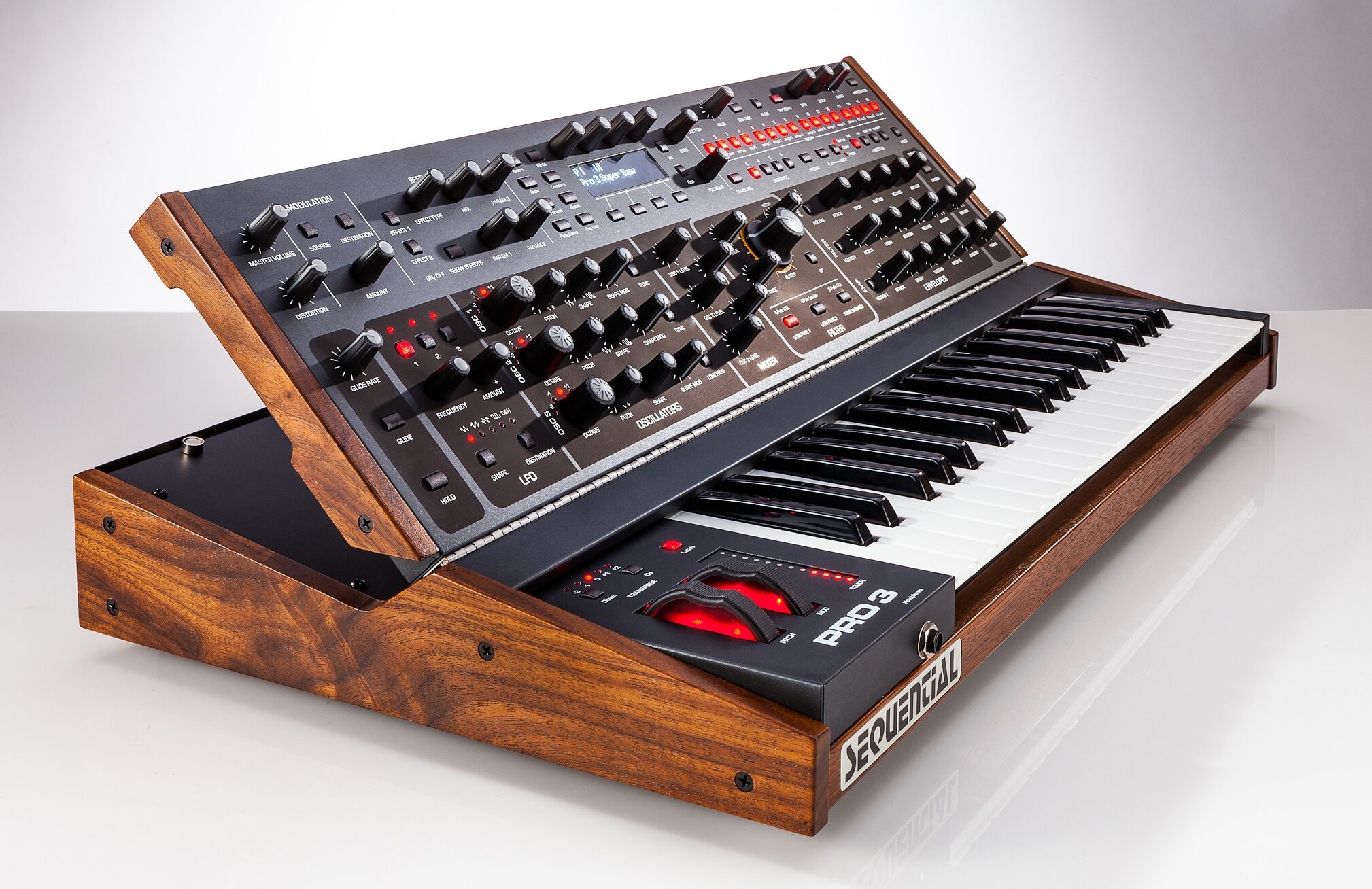 sequential-pro-3-se-synthesizer.jpg
