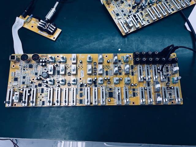 760946d1533817896-behringer-cat-behringer_cat.jpg